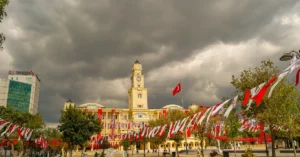 Belediye Başkanı Maaşı 2026: Nüfus Kriteri, Ödenek ve Sosyal Haklara Göre Güncel Gelir