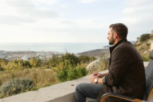 Güneş Enerjisi Teknisyeni Maaşı 2026: Çatı ve Arazi Projeleri, Deneyim ve Saha Primine Göre Kazanç