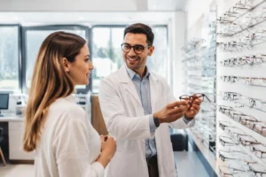 Optisyen Maaşı 2026: Deneyime Göre Güncel Ücretler